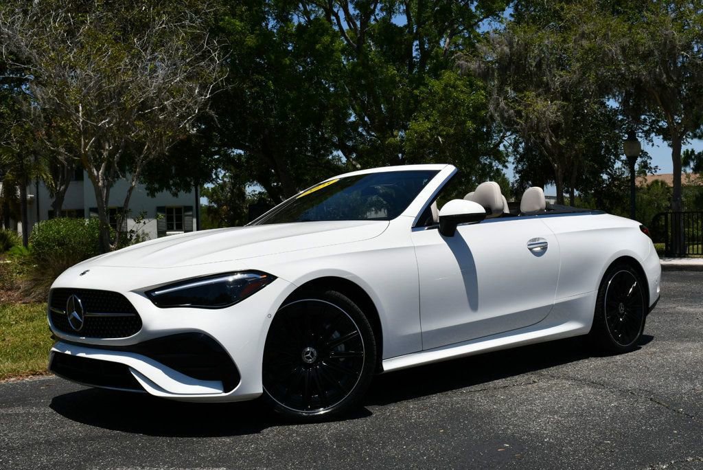 Used 2025 Mercedes-Benz CLE 450 4MATIC Cabriolet image 23