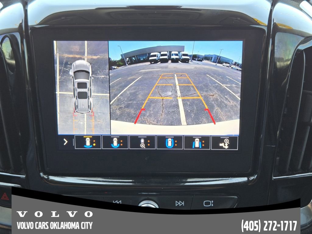 Used 2021 Chevrolet Traverse Premier w/ Redline Edition FWD image 14