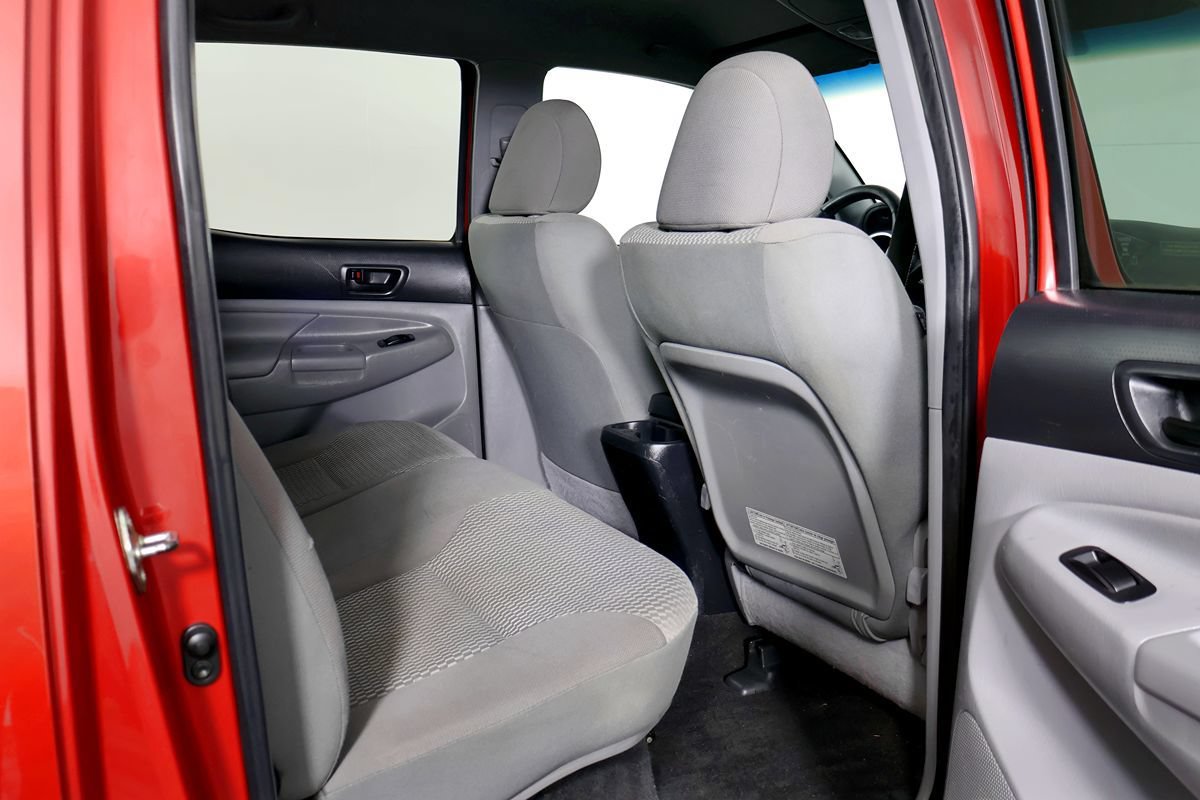 Used 2014 Toyota Tacoma 4x4 Double Cab w/ Convenience Package image 38