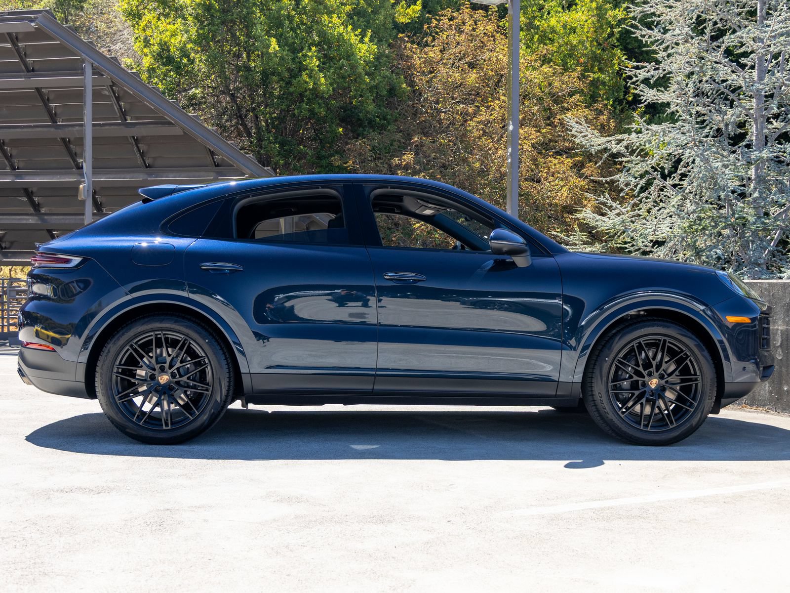 New 2026 Porsche Cayenne Coupe AWD/4WD image 12