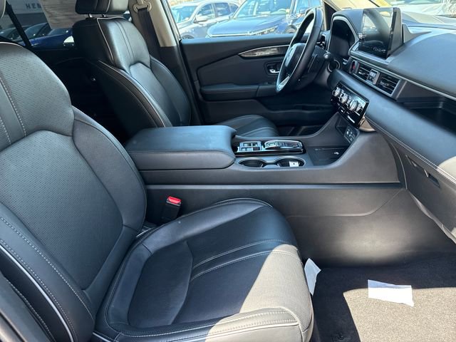 Used 2025 Honda Pilot Elite image 19