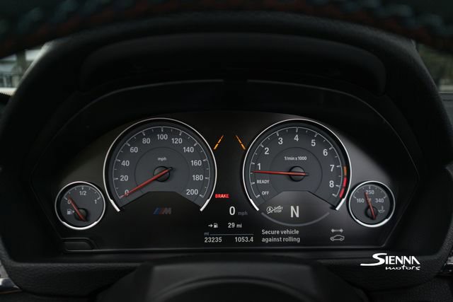 Used 2017 BMW M4 Convertible image 39