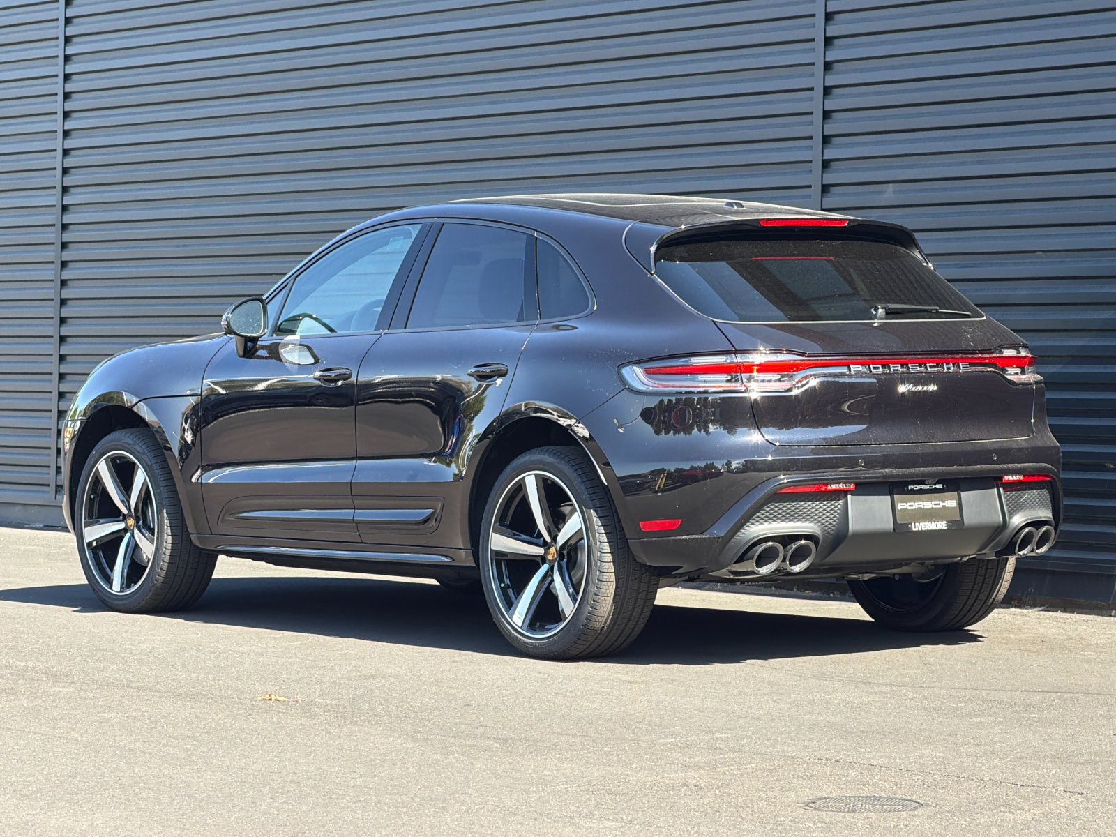 New 2026 Porsche Macan AWD/4WD image 3