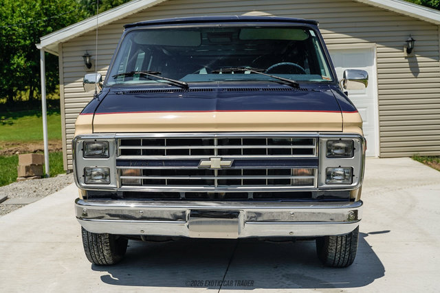 Used 1988 Chevrolet G20 RWD image 13
