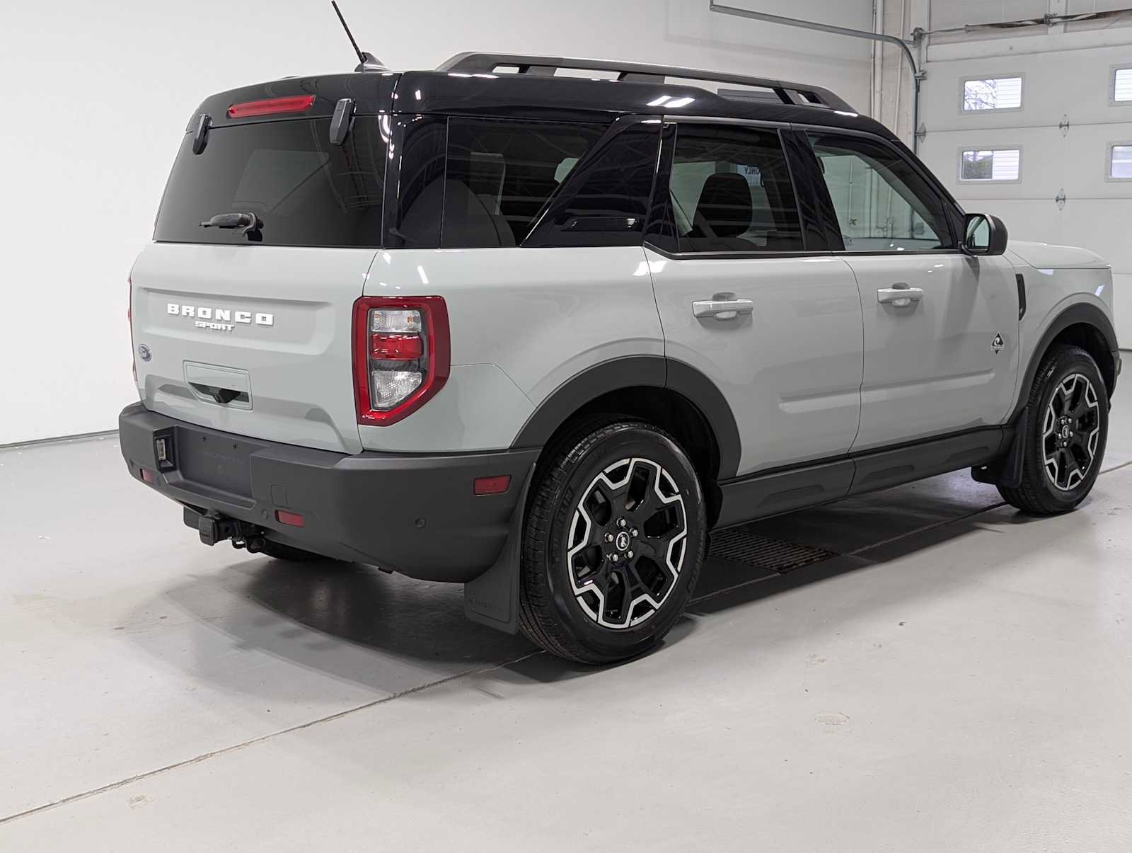 Used 2022 Ford Bronco Sport Outer Banks w/ Tech Package image 8