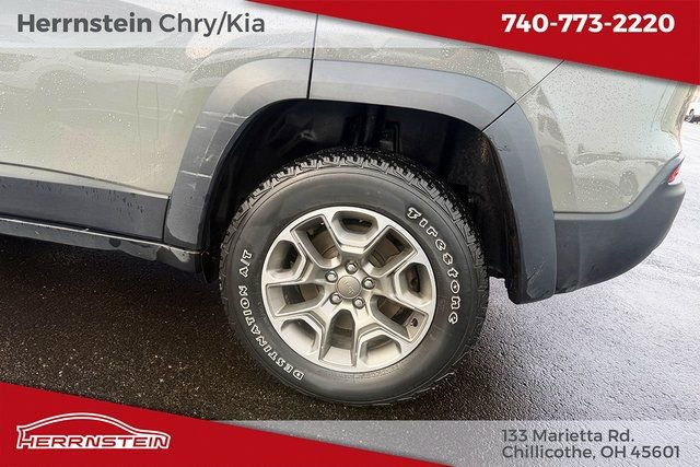 Used 2022 Jeep Cherokee Trailhawk w/ Premium Leather Package image 23