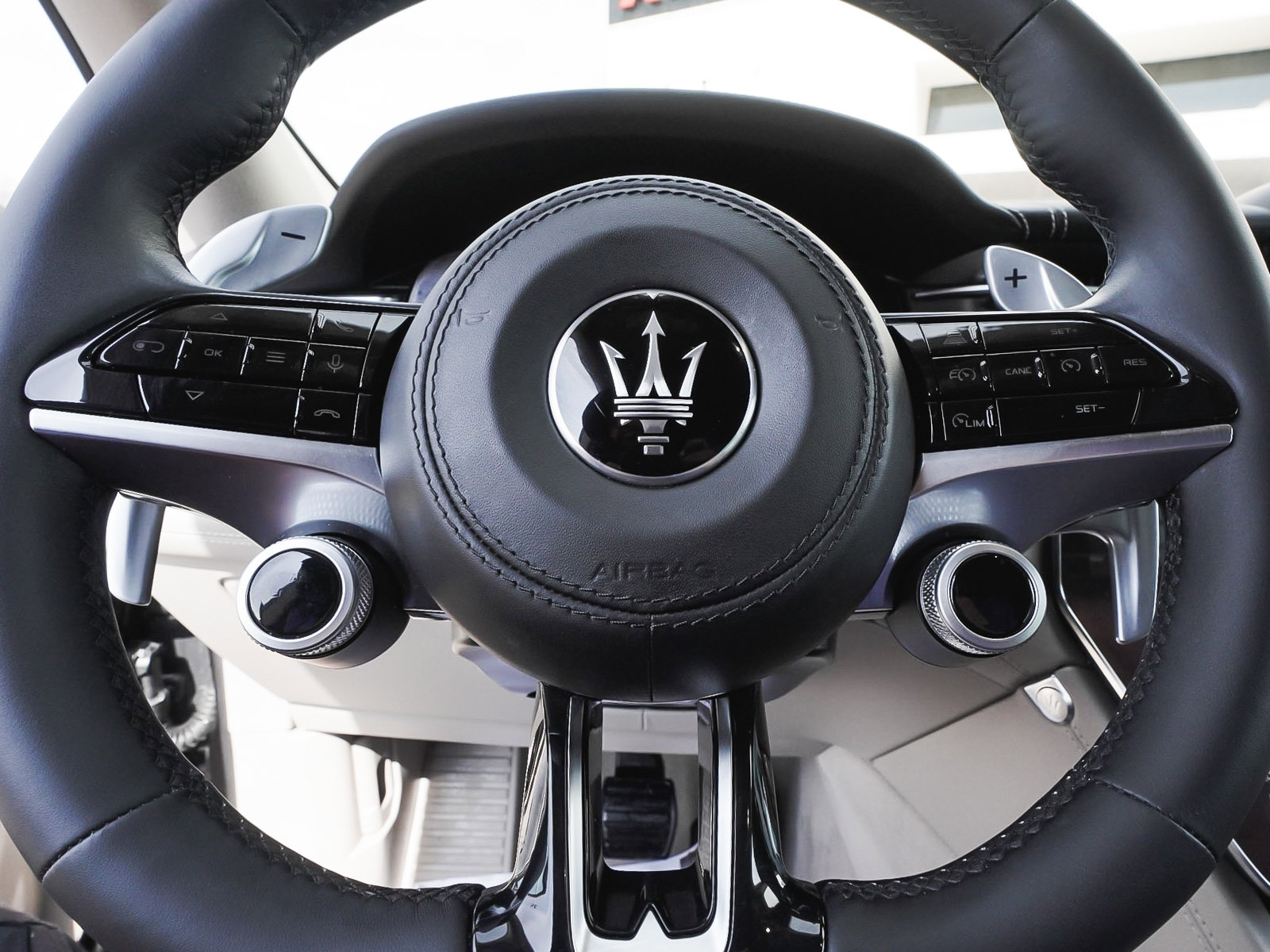 Used 2023 Maserati Grecale GT image 19