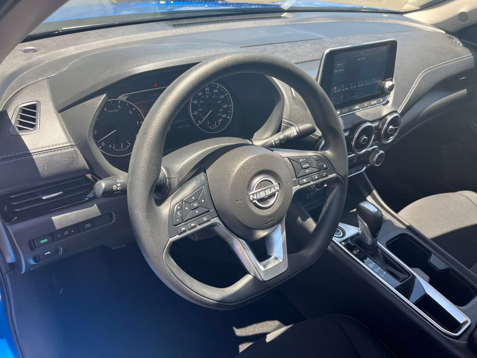Used 2025 Nissan Sentra SV FWD image 32