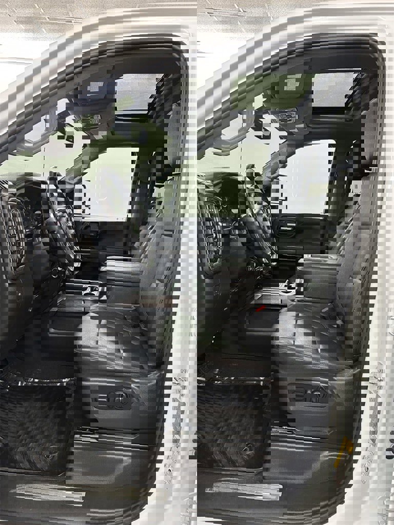 Used 2022 Chevrolet Silverado 2500 LTZ w/ LTZ Plus Package image 12