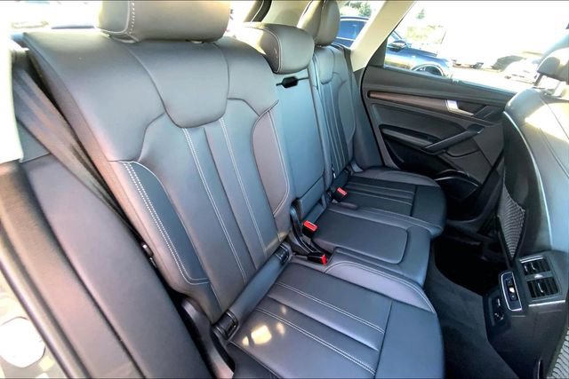 Used 2021 Audi Q5 e Premium Plus w/ Premium Plus Package image 19