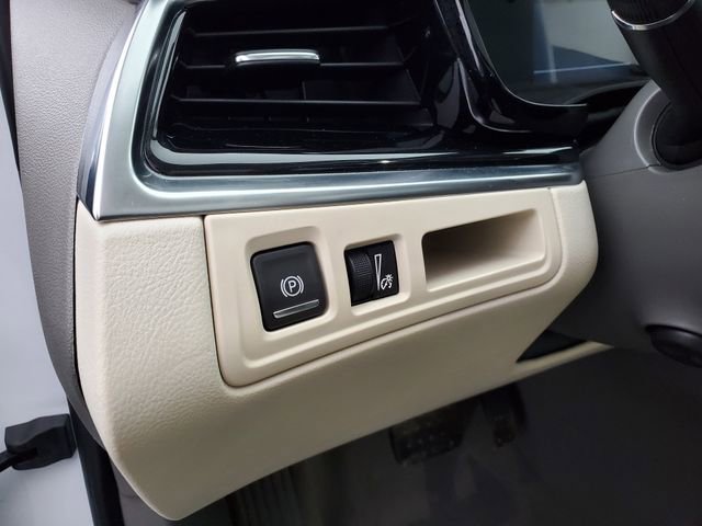 Certified 2024 Cadillac XT6 Premium Luxury image 27