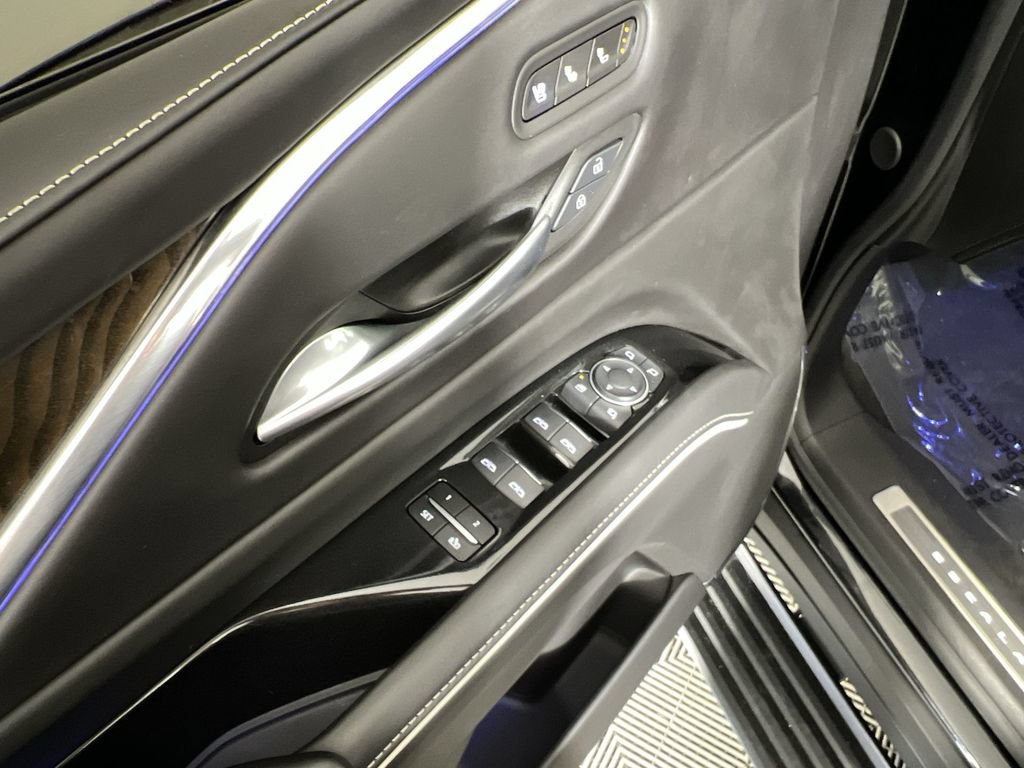 Used 2024 Cadillac Escalade Sport Platinum AWD/4WD image 25