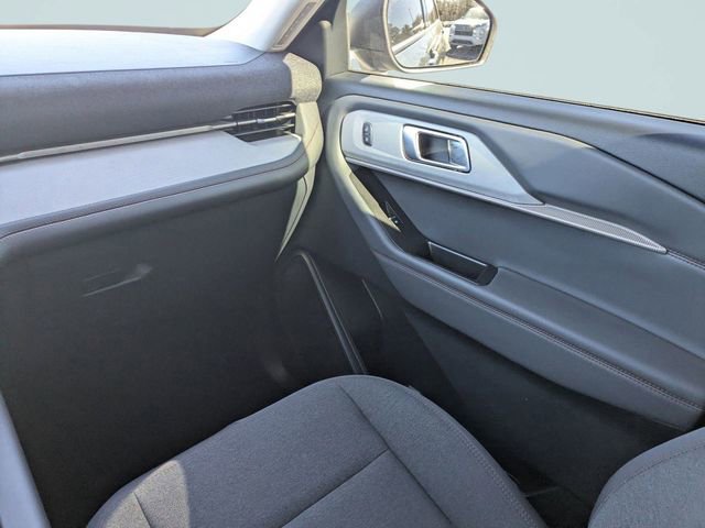 Used 2025 Ford Explorer Active image 16
