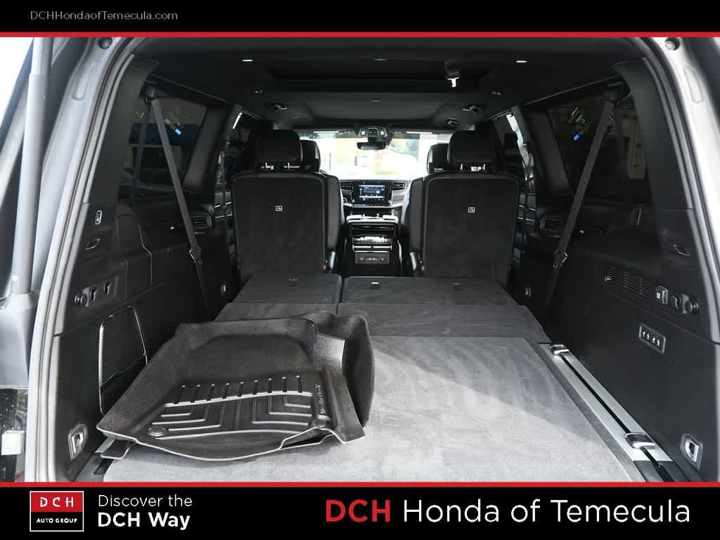 Used 2025 Jeep Wagoneer L Series II w/ Convenience Group I AWD/4WD image 23