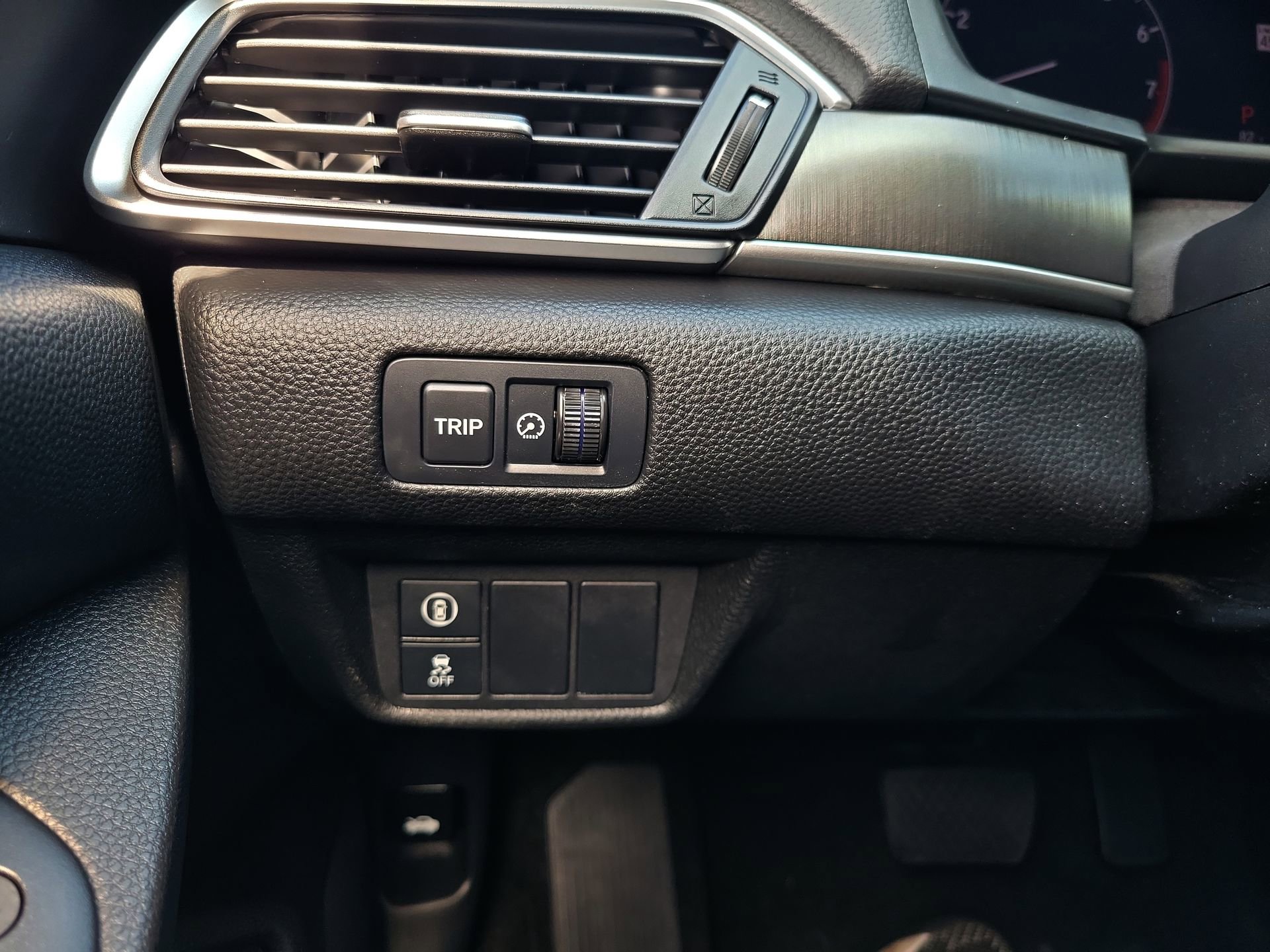 Used 2019 Honda Accord LX image 27