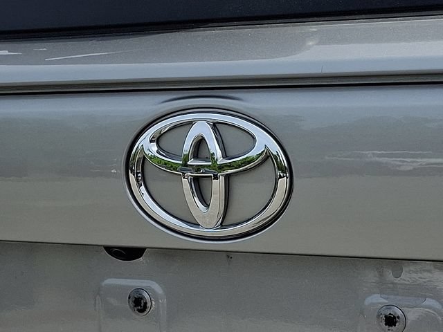Used 2019 Toyota RAV4 Limited FWD image 31