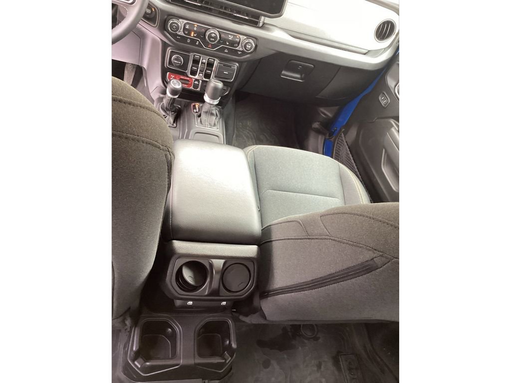 Used 2025 Jeep Gladiator Willys image 18