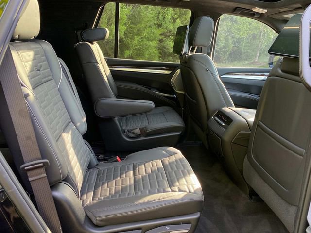 Used 2026 Cadillac Escalade Platinum Sport AWD/4WD image 36
