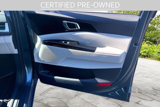 Used 2024 Kia Carnival SX Prestige image 22