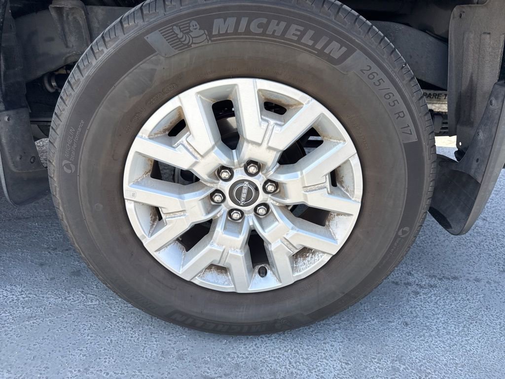 Used 2023 Nissan Frontier SV w/ Technology Package image 7