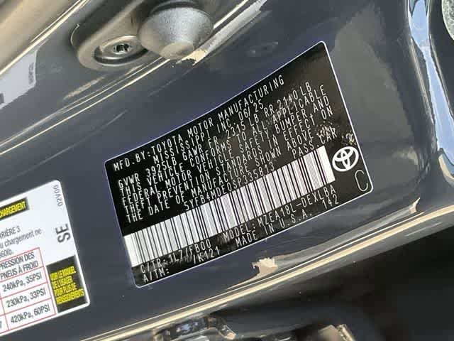 Used 2025 Toyota Corolla LE FWD image 28