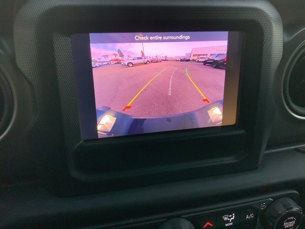 Used 2022 Jeep Gladiator Willys image 21