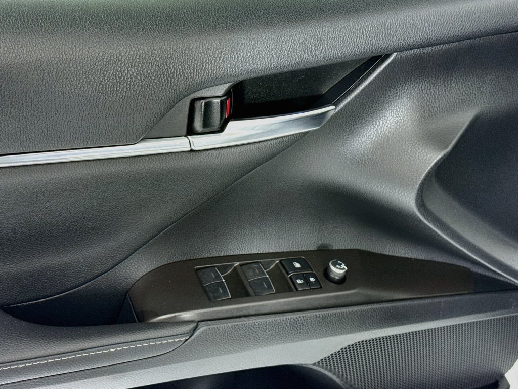 Used 2022 Toyota Camry XSE w/ Navigation Upgrade Package FWD image 23