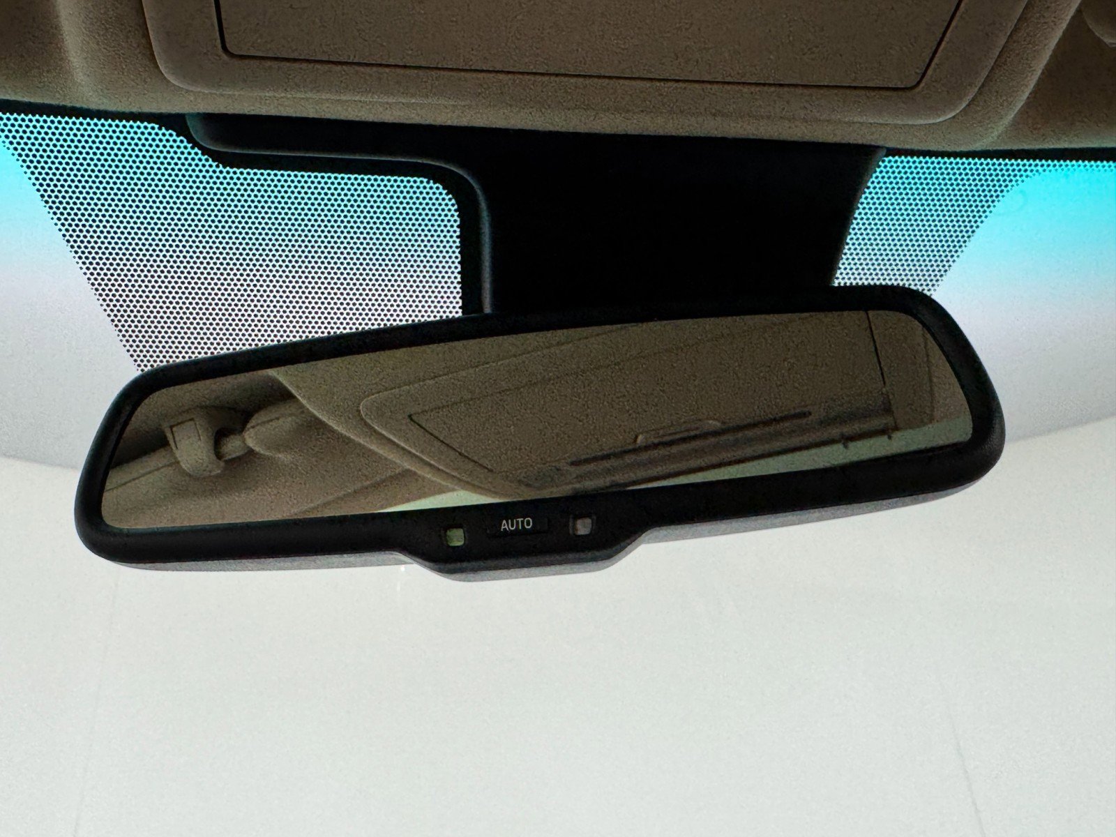 Used 2012 Lexus LS 460 w/ Comfort Pkg image 32