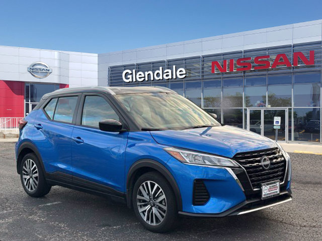 Used 2023 Nissan Kicks SV w/ Interior Electronics Package FWD image 3