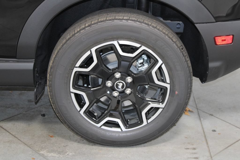 New 2025 Ford Bronco Sport Outer Banks w/ Outer Banks Tech Package+ AWD/4WD image 15