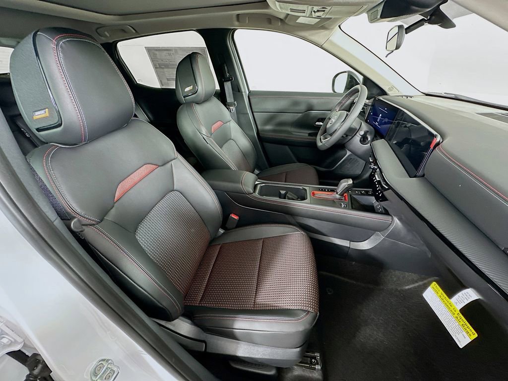 New 2026 Nissan Kicks SR w/ SR Premium Package image 35