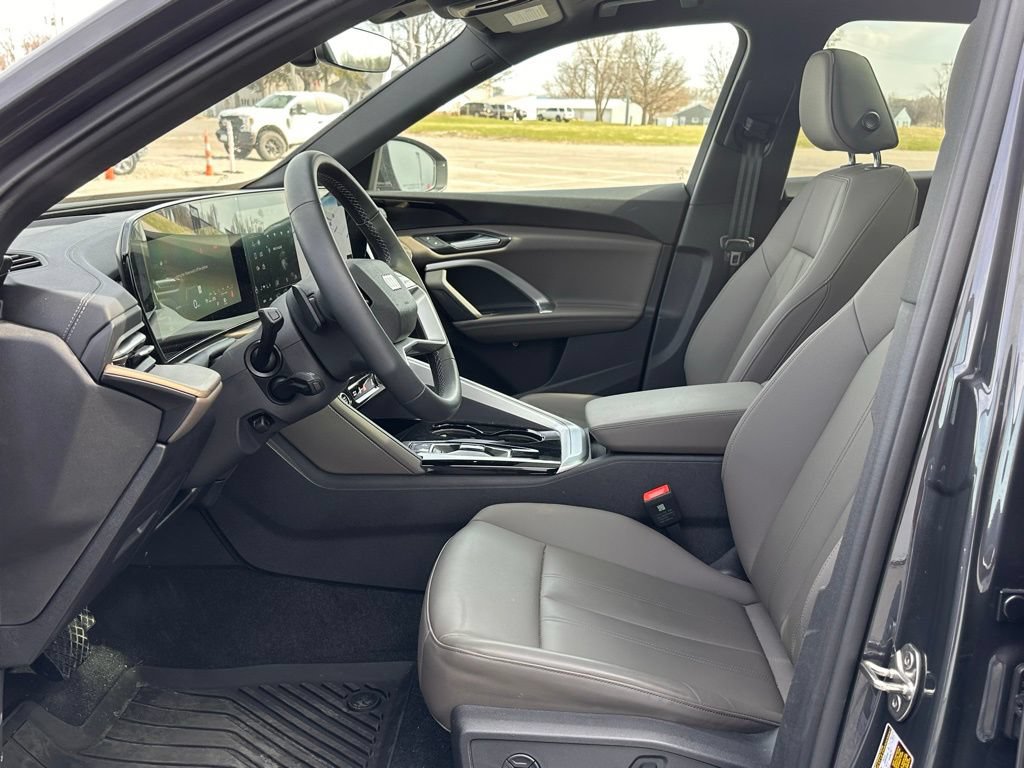 Used 2025 Audi Q5 Premium AWD/4WD image 14