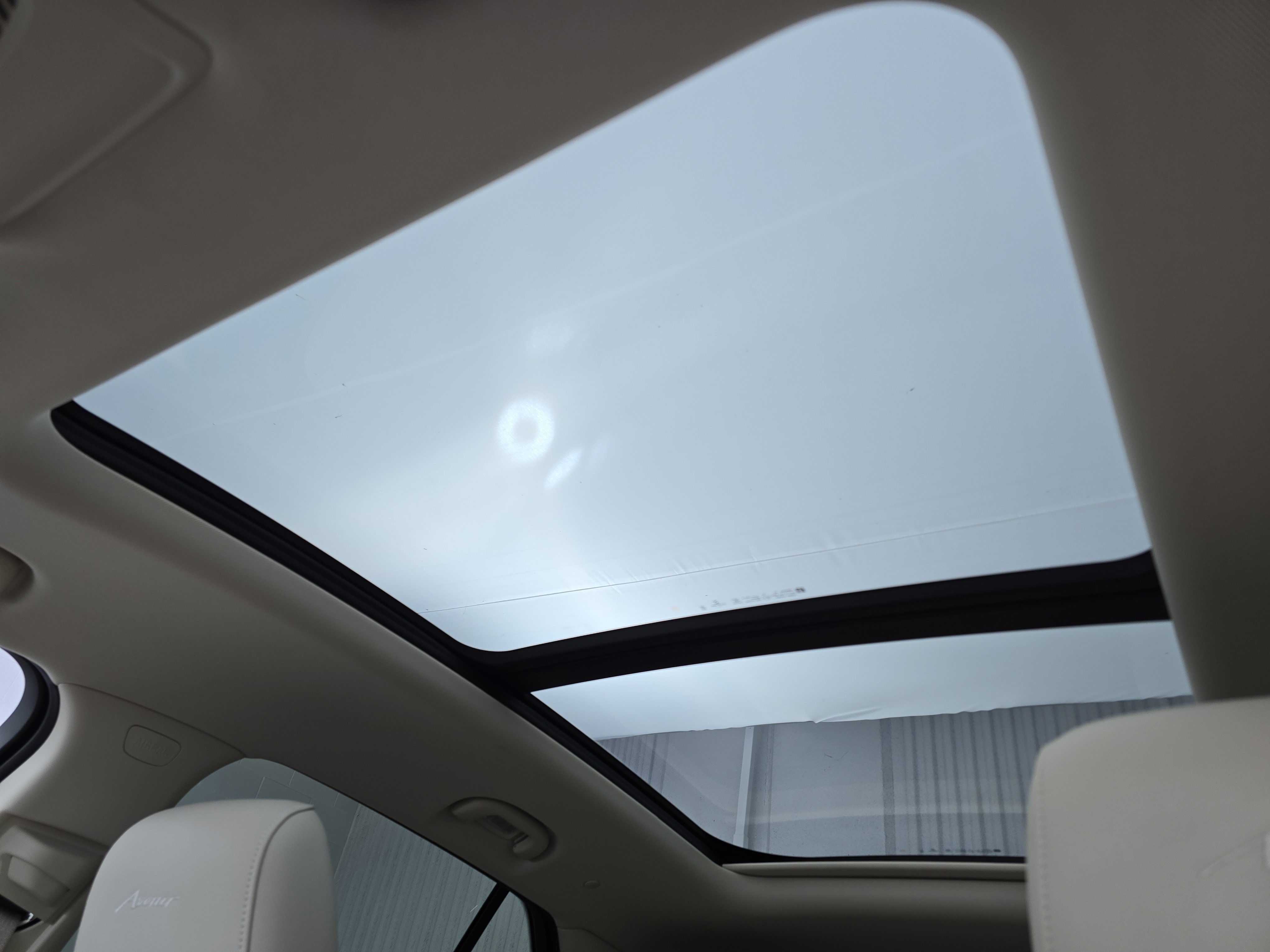 Used 2023 Buick Envision Avenir image 29