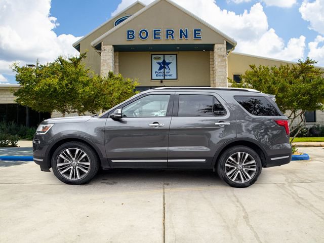 Used 2018 Ford Explorer Platinum image 2
