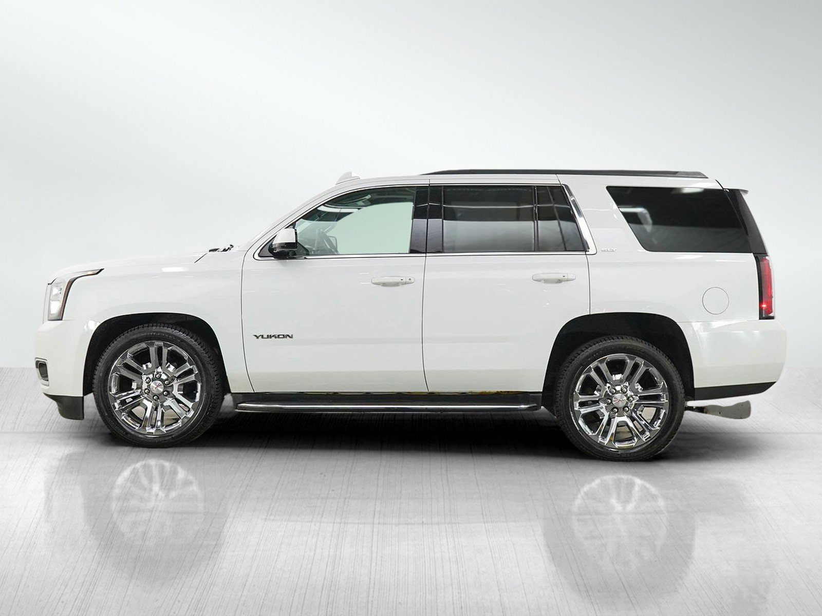 Used 2018 GMC Yukon SLT w/ Open Road Package AWD/4WD image 2