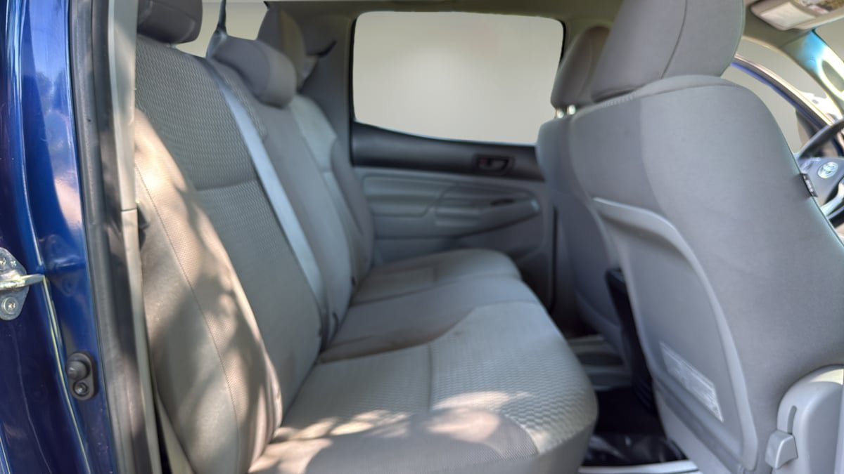 Used 2015 Toyota Tacoma 4x4 Double Cab w/ SR5 Package image 12