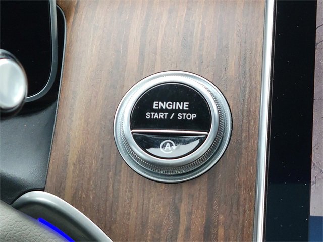 Used 2023 Mercedes-Benz GLC 300 4MATIC w/ Exclusive Trim Package image 22