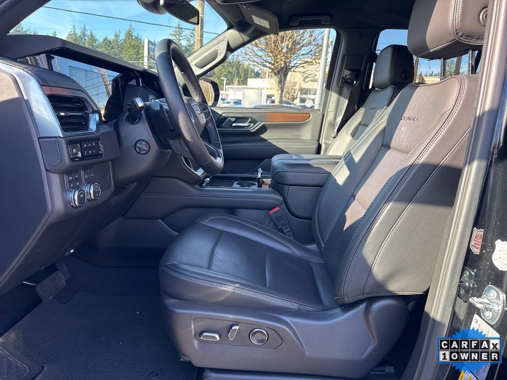 Used 2025 GMC Yukon Denali image 19