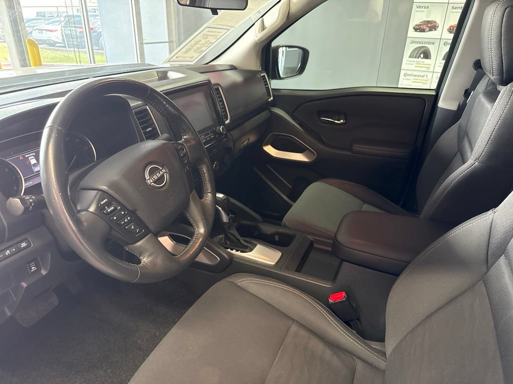 Used 2024 Nissan Frontier SV w/ Technology Package RWD image 3