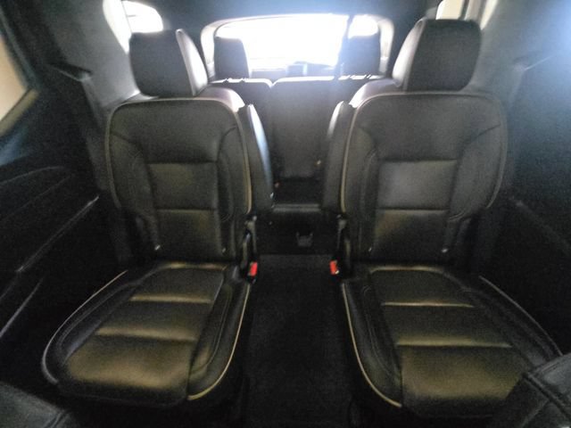 Used 2023 Chevrolet Traverse Premier w/ LPO, Floor Liner Package AWD/4WD image 22