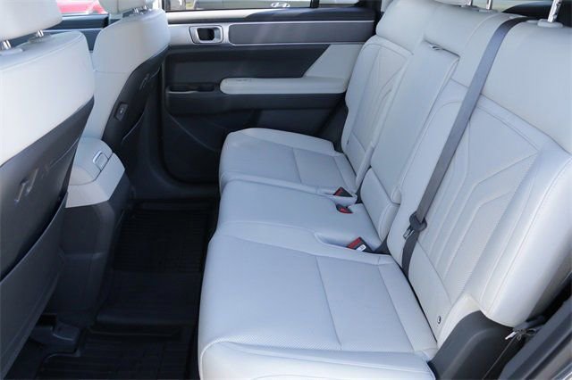 Certified 2026 Hyundai Santa Fe SEL image 17