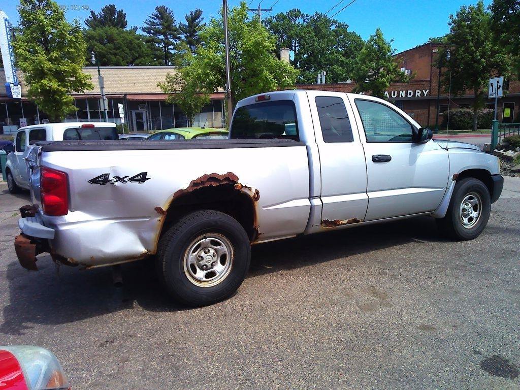 Used 2005 Dodge Dakota ST AWD/4WD image 6