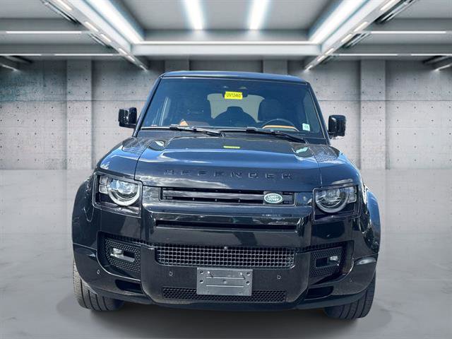 Used 2024 Land Rover Defender 110 X-Dynamic SE AWD/4WD image 24