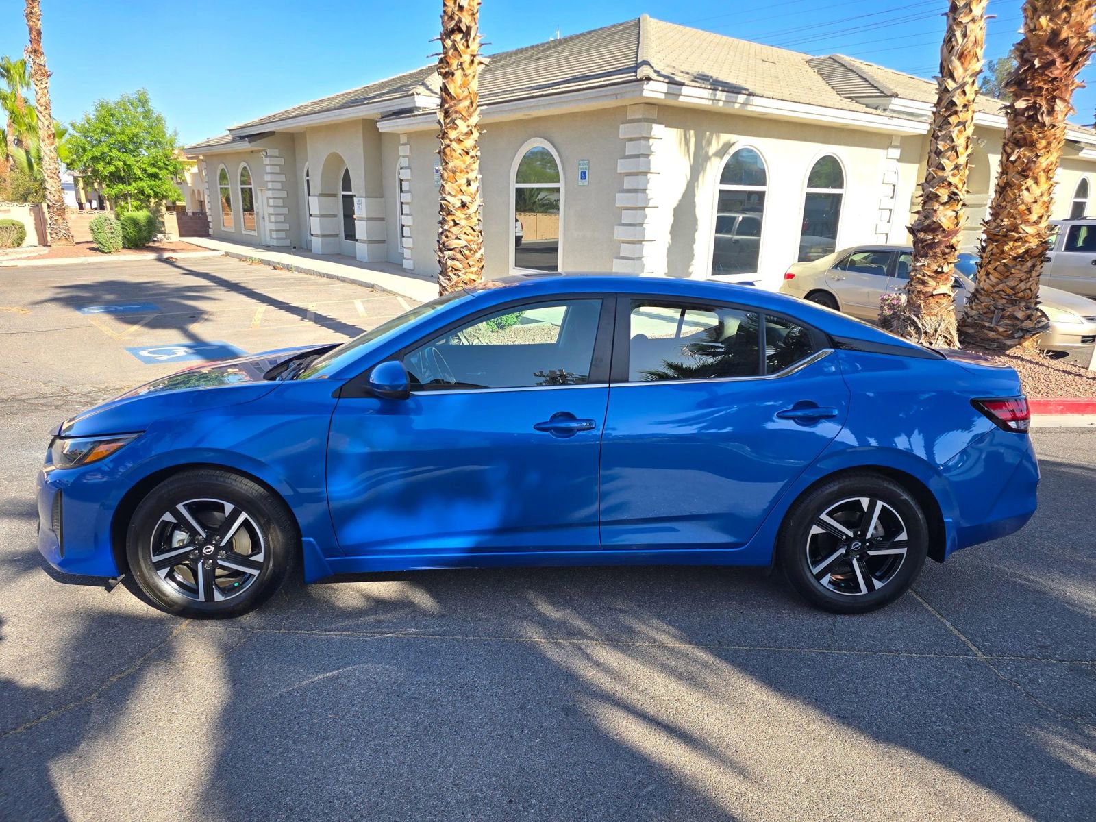 Used 2024 Nissan Sentra SV w/ All-Weather Package FWD image 4