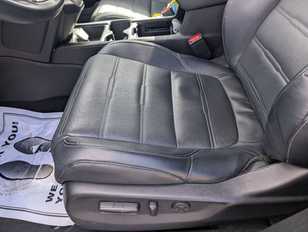 Used 2017 Honda CR-V Touring image 22