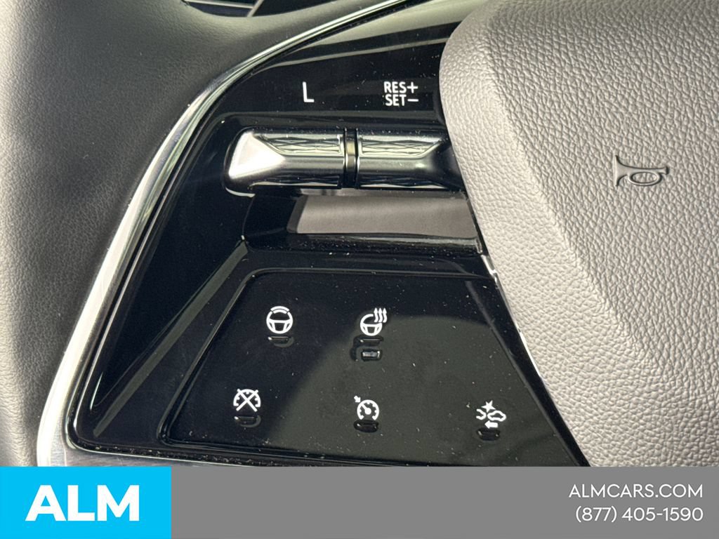 Used 2025 Cadillac Escalade Premium Luxury AWD/4WD image 29