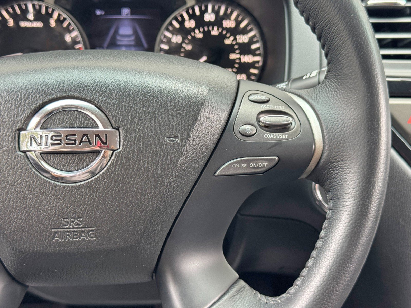 Used 2019 Nissan Pathfinder SV FWD image 20