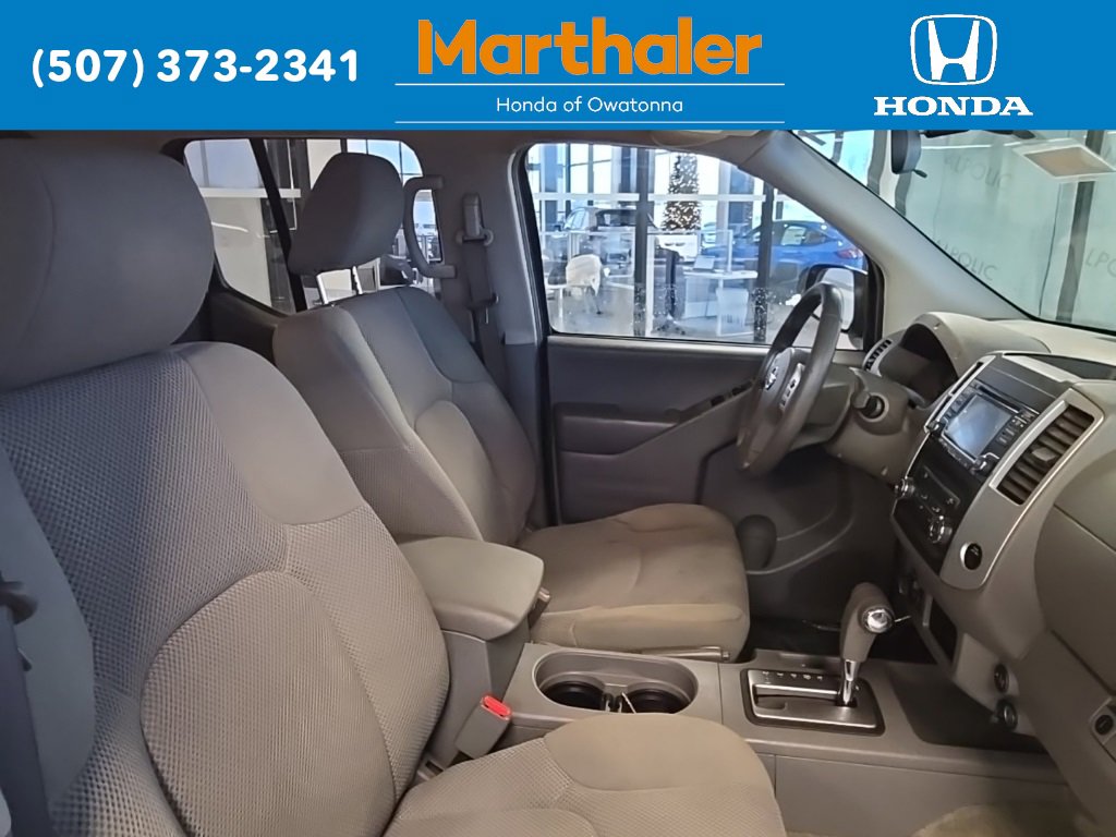 Used 2018 Nissan Frontier SV image 18