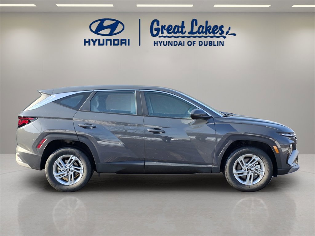 Used 2025 Hyundai Tucson SE image 6