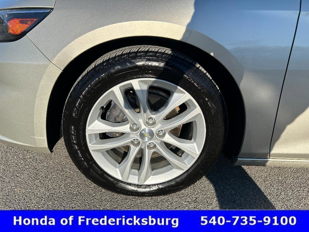 Used 2016 Chevrolet Malibu LT w/ Leather Package image 38